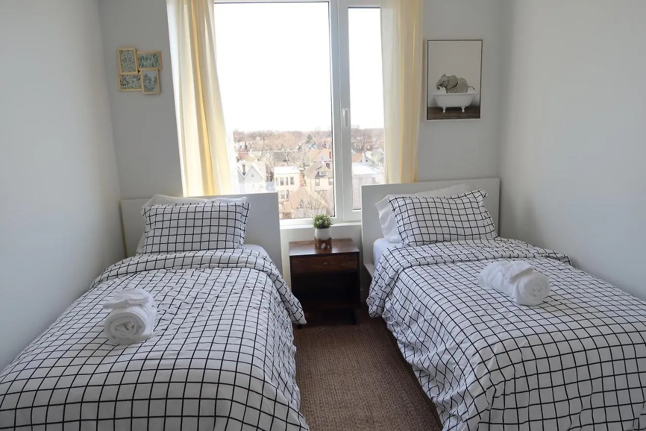 Spacious 2-Bedroom Apartment With Rooftop New York 0*,  United States